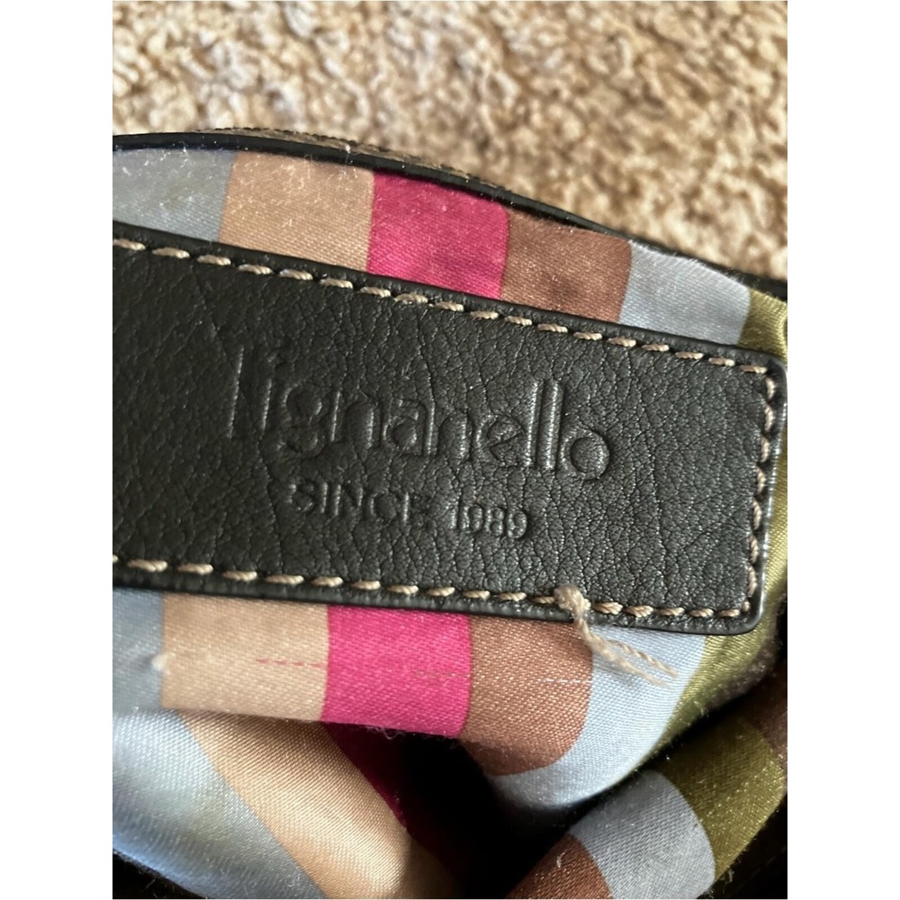 Tignanello 1989 Vintage Black Genuine Leather Shoulder Bag with Front Zip Pocket - Picture 3 of 5
